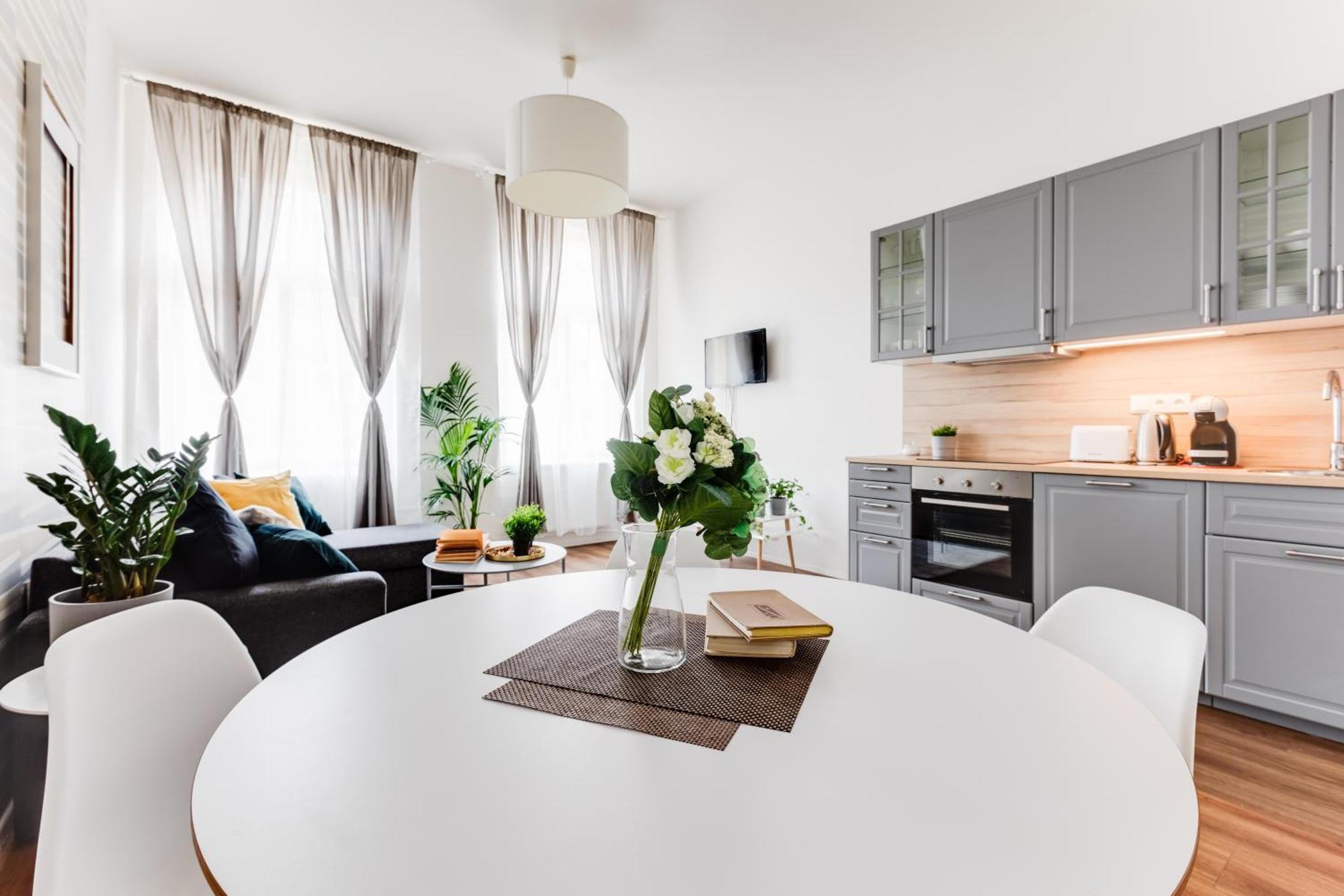 Apartmán Lovely 2bds In The Center - Stp7 Praha